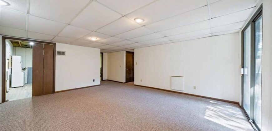 5771 N Anita Avenue, Kansas City, MO 64151