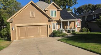 1504 NE 80th Place, Kansas City, MO 64118