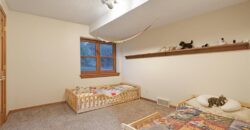 7955 NW Bridle Parc Lane, Kansas City, MO 64152