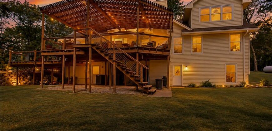 7955 NW Bridle Parc Lane, Kansas City, MO 64152