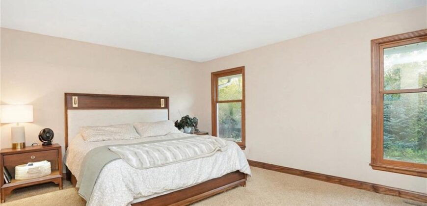 7955 NW Bridle Parc Lane, Kansas City, MO 64152