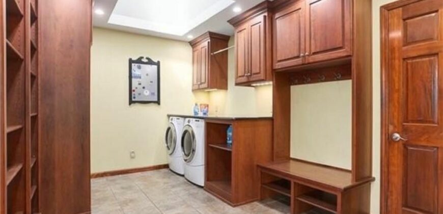 7955 NW Bridle Parc Lane, Kansas City, MO 64152