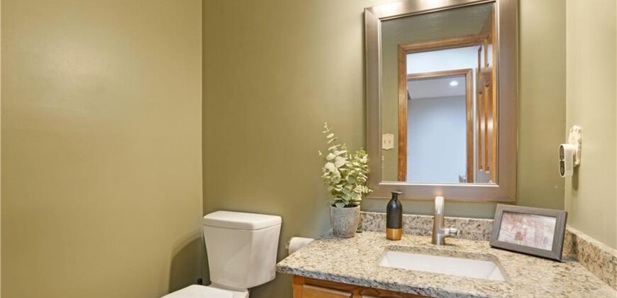 7955 NW Bridle Parc Lane, Kansas City, MO 64152