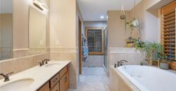 7955 NW Bridle Parc Lane, Kansas City, MO 64152