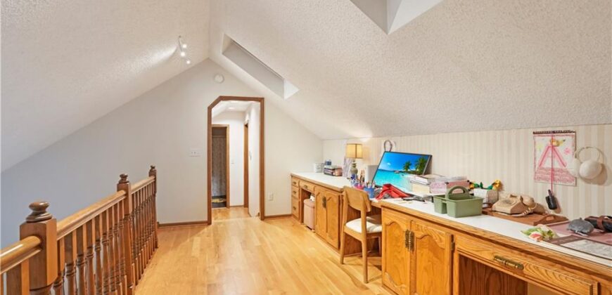 7955 NW Bridle Parc Lane, Kansas City, MO 64152