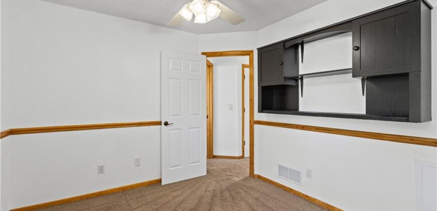 7416 N Mckinley Avenue, Kansas City, MO 64158