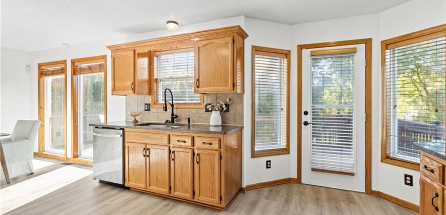 7416 N Mckinley Avenue, Kansas City, MO 64158