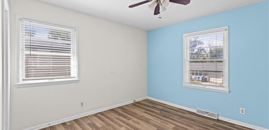 413 Maple Street, Liberty, MO 64068