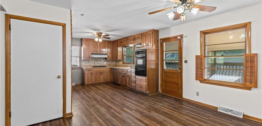 413 Maple Street, Liberty, MO 64068