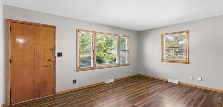413 Maple Street, Liberty, MO 64068