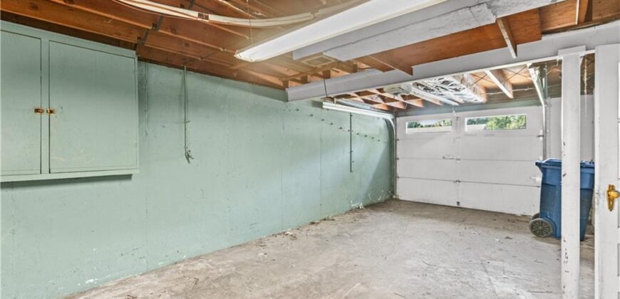 413 Maple Street, Liberty, MO 64068