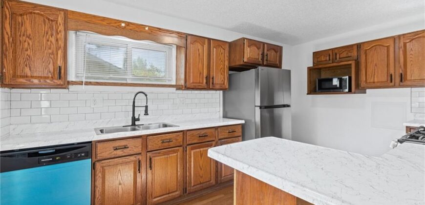 6912 N Harrison Street, Gladstone, MO 64118
