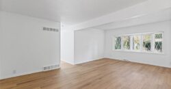 6912 N Harrison Street, Gladstone, MO 64118