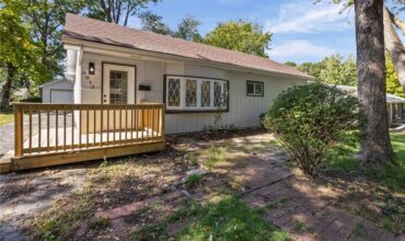 6912 N Harrison Street, Gladstone, MO 64118