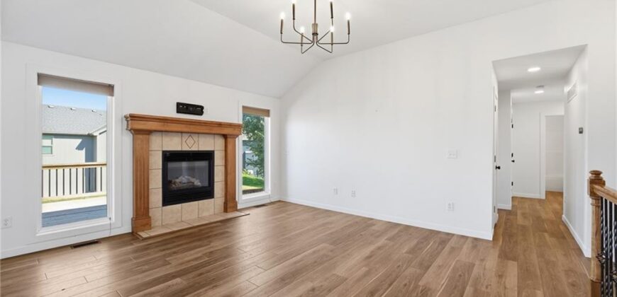 1603 Clear Creek Drive, Kearney, MO 64060