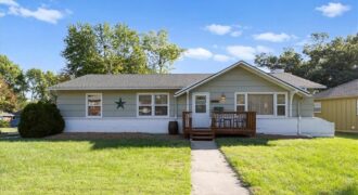 1606 NE 68TH Place, Gladstone, MO 64118