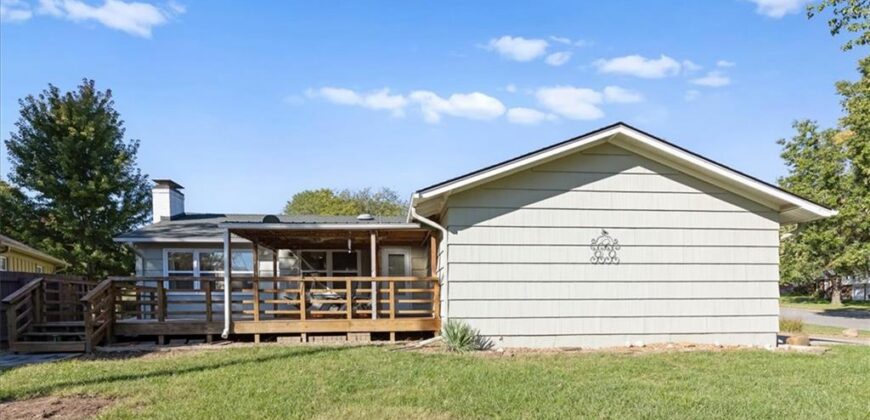 1606 NE 68TH Place, Gladstone, MO 64118