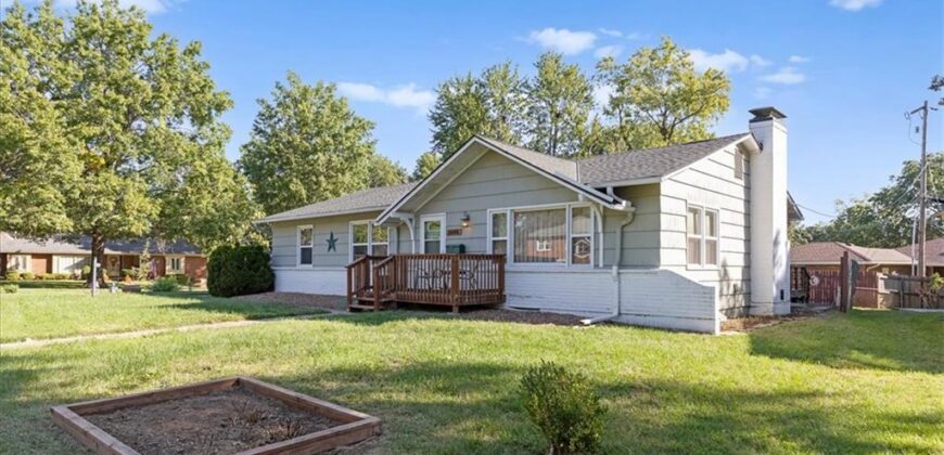 1606 NE 68TH Place, Gladstone, MO 64118