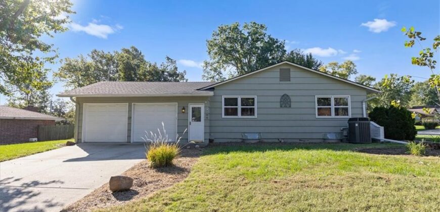 1606 NE 68TH Place, Gladstone, MO 64118
