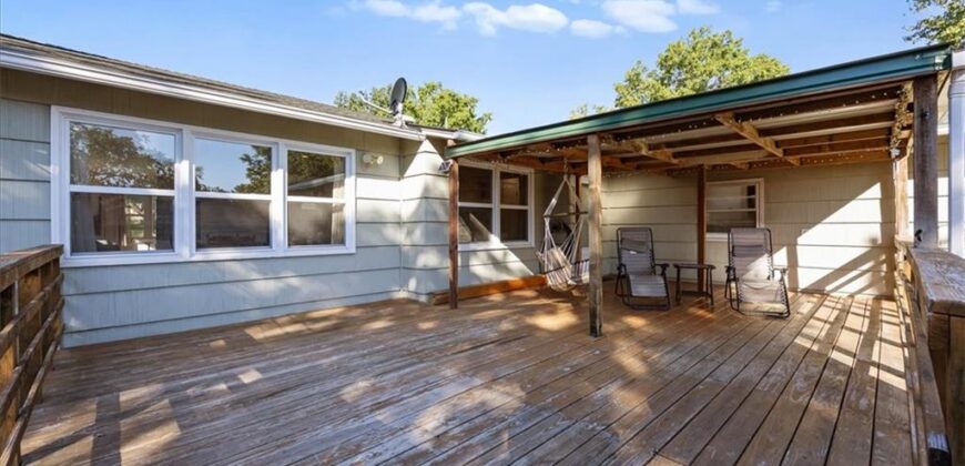 1606 NE 68TH Place, Gladstone, MO 64118
