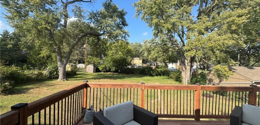 1210 NE Shady Lane Drive, Gladstone, MO 64118