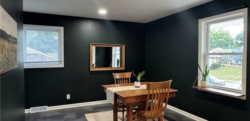 1210 NE Shady Lane Drive, Gladstone, MO 64118