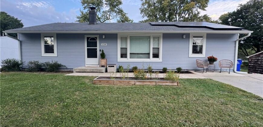 1210 NE Shady Lane Drive, Gladstone, MO 64118