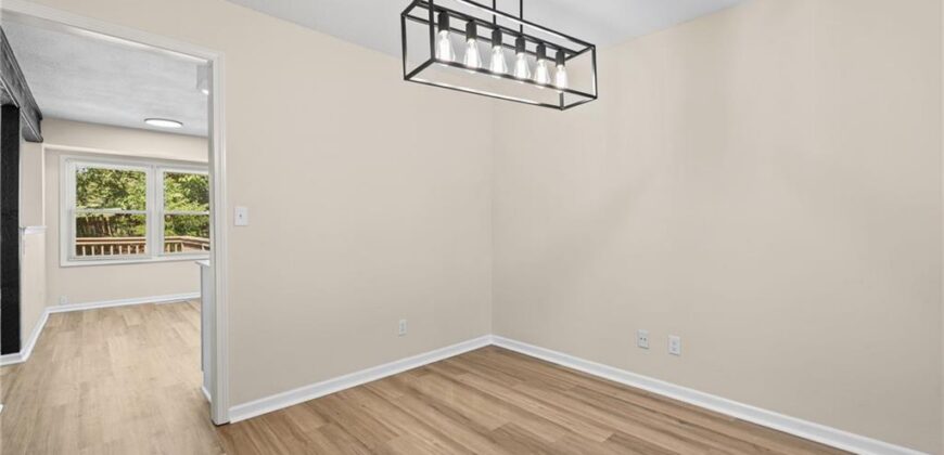 14710 NW 67th Street, Parkville, MO 64152