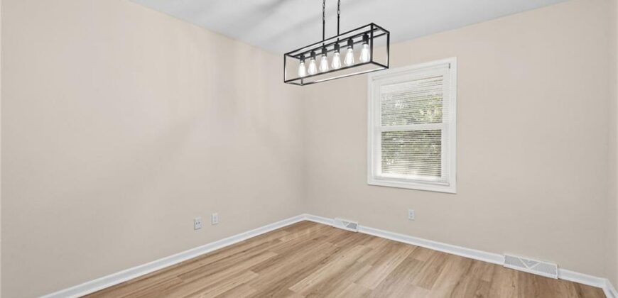14710 NW 67th Street, Parkville, MO 64152