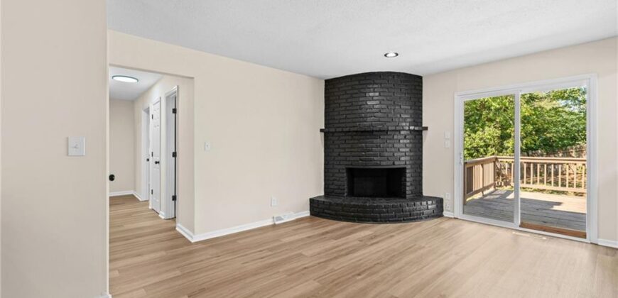 14710 NW 67th Street, Parkville, MO 64152