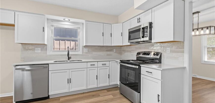 14710 NW 67th Street, Parkville, MO 64152