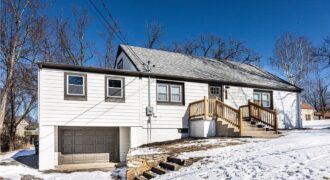 808 NE Russell Road, Kansas City, MO 64116