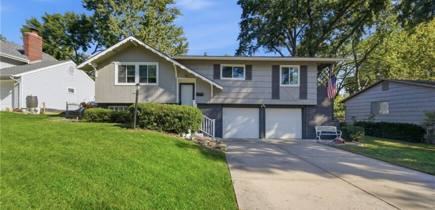 1700 NE 67th Place, Gladstone, MO 64118