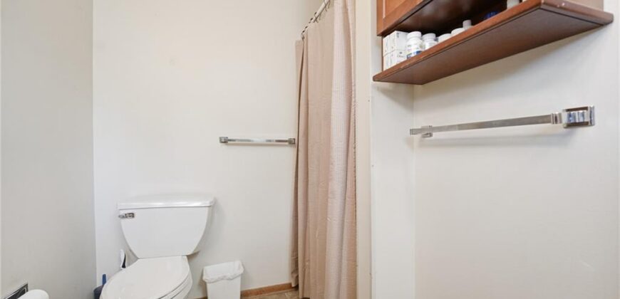 1700 NE 67th Place, Gladstone, MO 64118