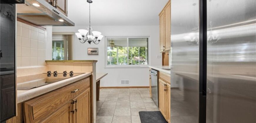 1700 NE 67th Place, Gladstone, MO 64118
