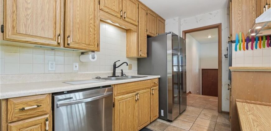 1700 NE 67th Place, Gladstone, MO 64118