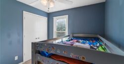 700 NE 55TH Street, Kansas City, MO 64118