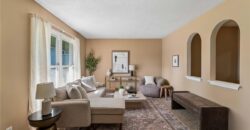 700 NE 55TH Street, Kansas City, MO 64118