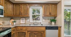700 NE 55TH Street, Kansas City, MO 64118