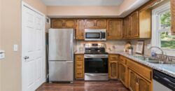 700 NE 55TH Street, Kansas City, MO 64118