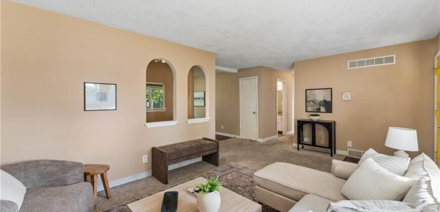 700 NE 55TH Street, Kansas City, MO 64118
