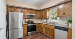 700 NE 55TH Street, Kansas City, MO 64118