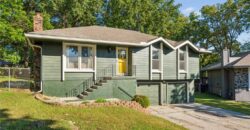 700 NE 55TH Street, Kansas City, MO 64118