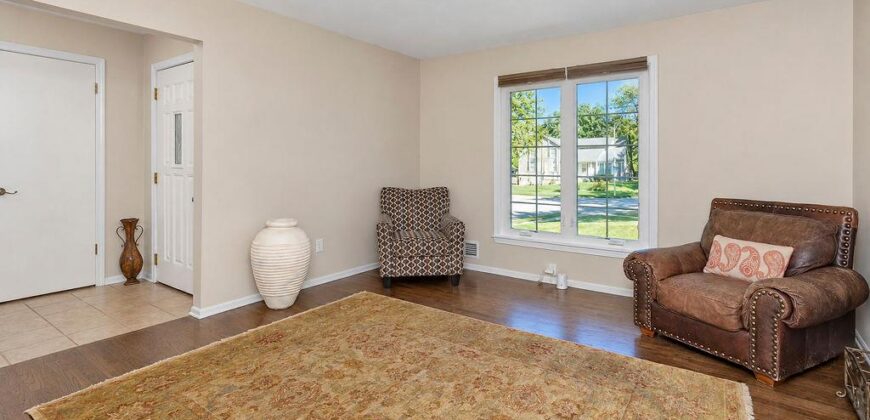 8148 NW Twin Oaks Drive, Kansas City, MO 64151