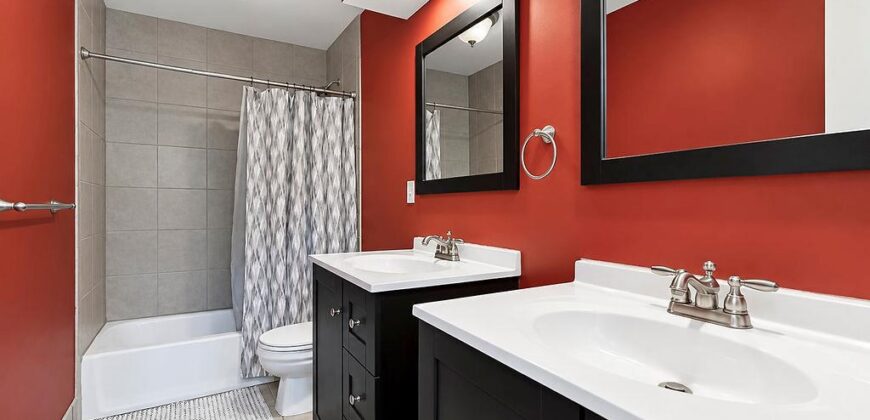8148 NW Twin Oaks Drive, Kansas City, MO 64151