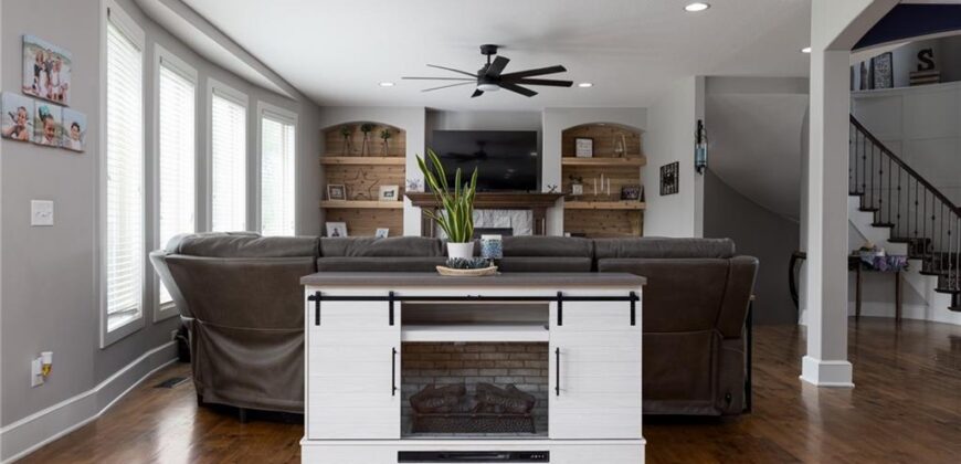 13017 Kelli Drive, Kearney, MO 64060