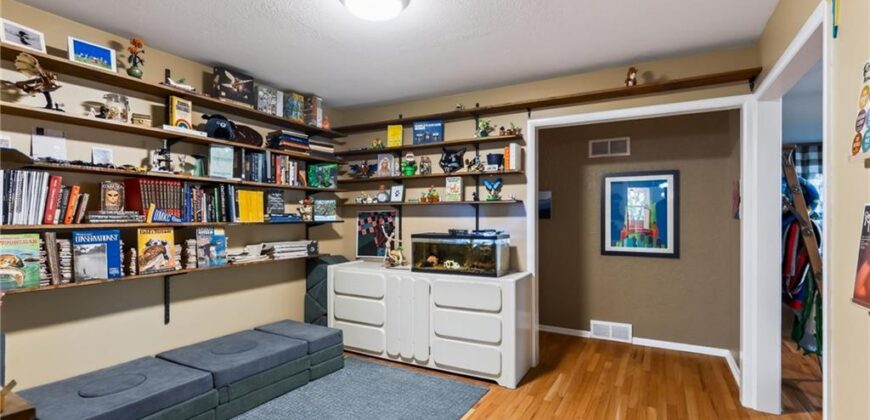 115 S Titus Avenue, Excelsior Springs, MO 64024