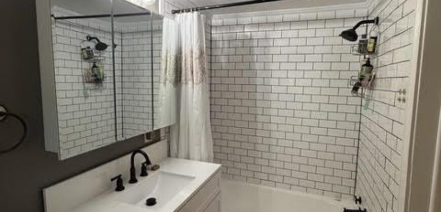 6 W 12th Street, Parkville, MO 64152