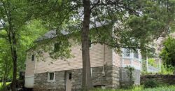 6 W 12th Street, Parkville, MO 64152