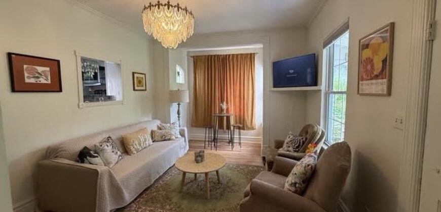 6 W 12th Street, Parkville, MO 64152